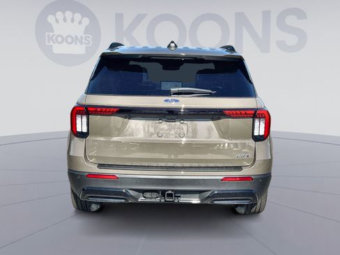 New 2026 Ford Explorer ST-Line image 5