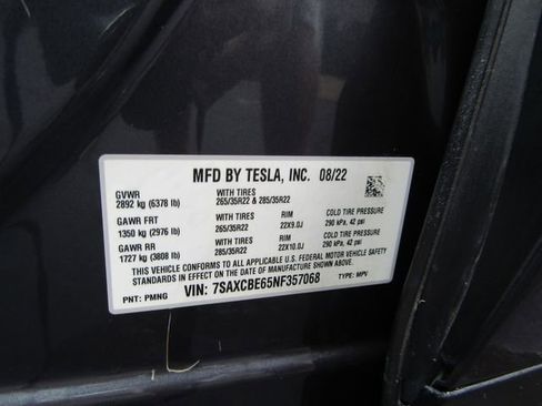 Used 2022 Tesla Model X Plaid image 11