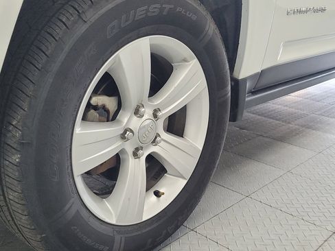 Used 2017 Jeep Compass Sport w/ Power Value Group FWD image 31