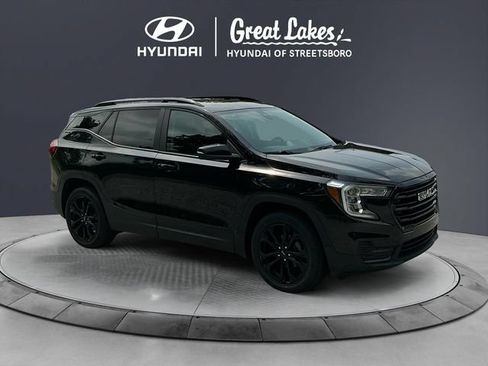 Used 2022 GMC Terrain SLE w/ Driver Convenience Package FWD image 8