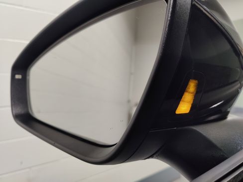 Certified 2023 Volkswagen ID.4 Pro S image 24