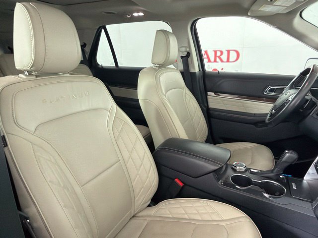 Used 2018 Ford Explorer Platinum AWD/4WD image 30