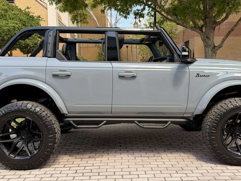 Used 2025 Ford Bronco Outer Banks AWD/4WD image 13