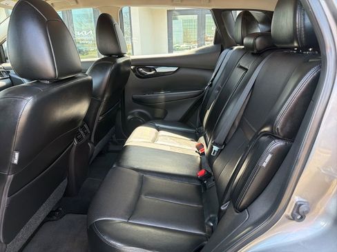 Used 2022 Nissan Rogue Sport SL AWD/4WD image 19