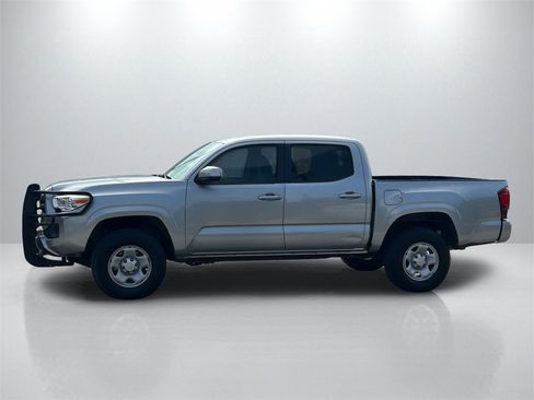Used 2019 Toyota Tacoma SR w/ SR Convenience Package image 8