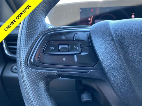 Used 2025 Buick Envista Preferred image 11