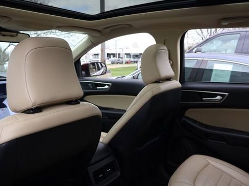 Used 2022 Ford Edge SEL w/ Convenience Package AWD/4WD image 15