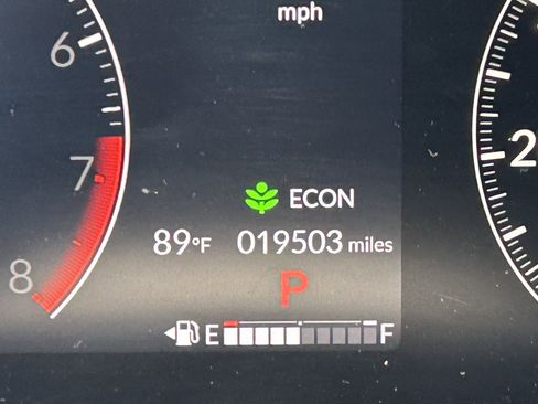 Certified 2025 Honda HR-V Sport image 28