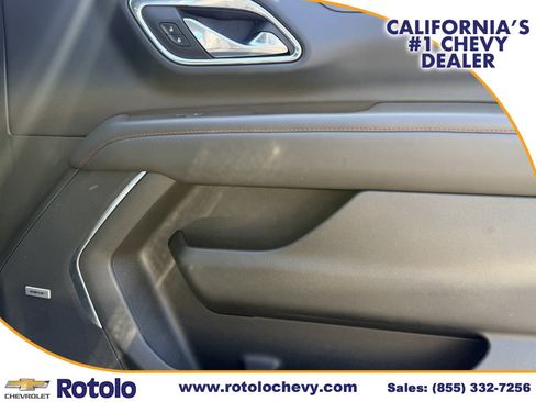 Used 2023 Chevrolet Suburban RST w/ Luxury Package RWD image 9