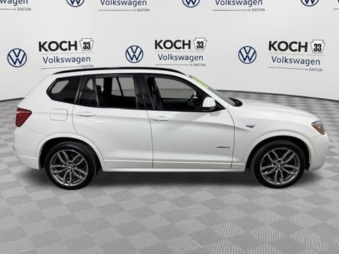 Used 2017 BMW X3 xDrive28i image 9