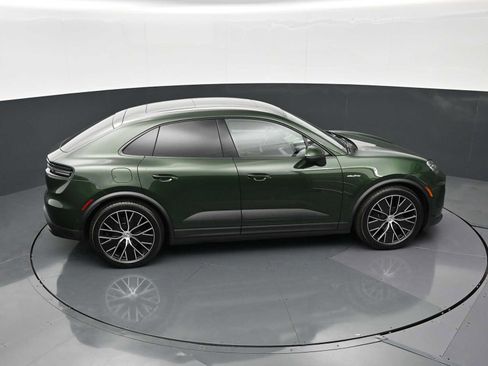 New 2026 Porsche Macan 4 Electric AWD/4WD image 35