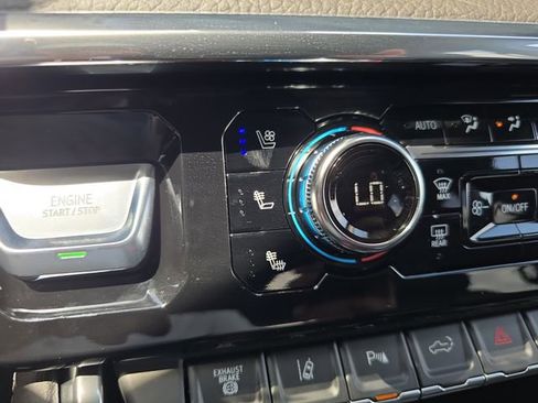 New 2025 GMC Sierra 2500 Denali w/ Denali Reserve Package image 23