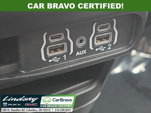 Used 2025 Chrysler Pacifica Select FWD image 36