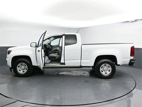 Used 2018 Chevrolet Colorado W/T image 35