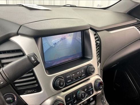 Used 2020 GMC Yukon SLT w/ Open Road Package AWD/4WD image 28