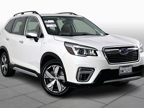 Used 2019 Subaru Forester Touring image 2