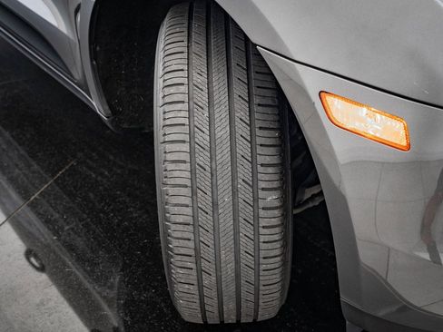 Used 2017 Porsche Macan image 41