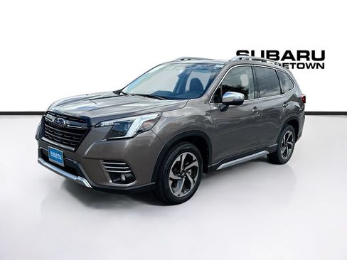 Certified 2023 Subaru Forester Touring AWD/4WD image 3
