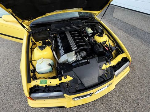 Used 1995 BMW M3 Coupe RWD image 97