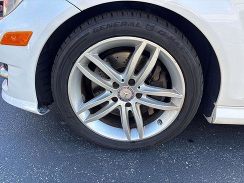 Used 2013 Mercedes-Benz C 300 Sport image 5