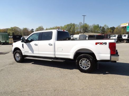Used 2022 Ford F250 XLT w/ XLT Premium Package image 4