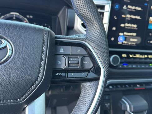 Used 2024 Toyota Sequoia Platinum image 19