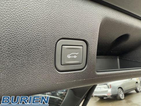 New 2026 Chevrolet Equinox EV LT image 33