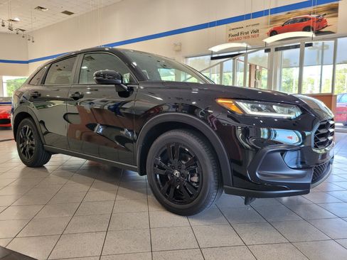 New 2026 Honda HR-V Sport image 3