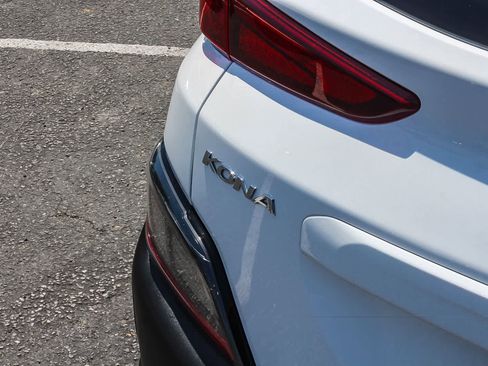 Certified 2023 Hyundai Kona SEL FWD image 9