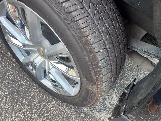 Used 2025 Chevrolet Silverado 1500 High Country AWD/4WD image 11