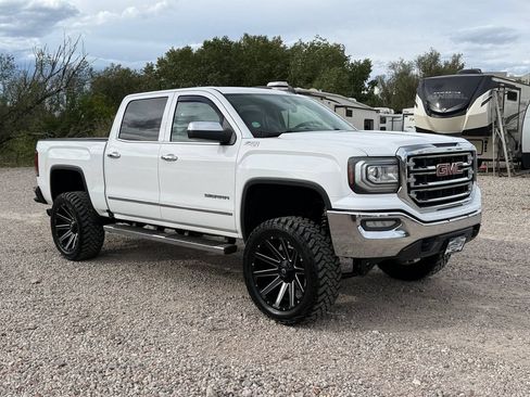 Used 2018 GMC Sierra 1500 SLT w/ SLT Premium Package AWD/4WD image 7