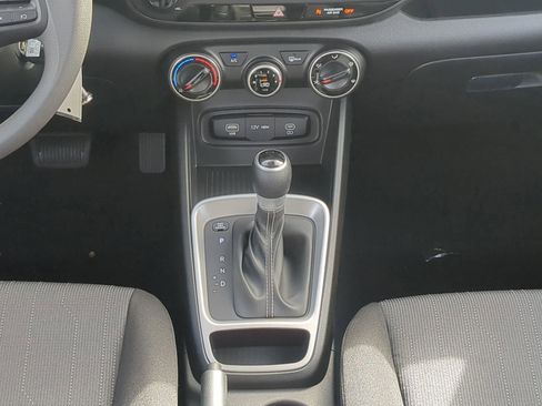 New 2026 Hyundai Venue SE FWD image 19