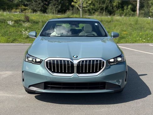 Used 2026 BMW 540i xDrive AWD/4WD image 9