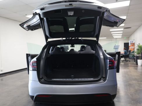 Used 2017 Tesla Model X 90D AWD/4WD image 49