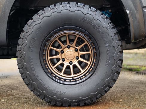 Used 2017 Ford F150 Raptor w/ Equipment Group 802A Luxury image 30