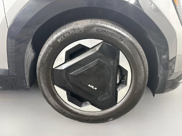 Used 2024 Kia EV9 Land AWD/4WD image 31