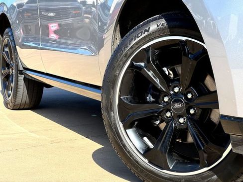 Certified 2023 Ford Expedition Limited RWD image 7