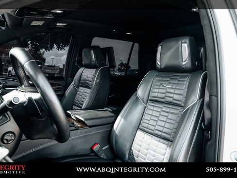 Used 2024 Cadillac Escalade Sport Platinum AWD/4WD image 21