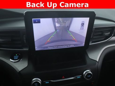 Used 2020 Ford Explorer XLT w/ Equipment Group 202A AWD/4WD image 23