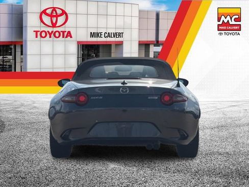 Used 2019 MAZDA MX-5 Miata Grand Touring RWD image 4