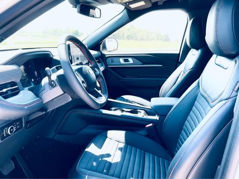 New 2025 Ford Explorer ST-Line w/ Premium Package image 22