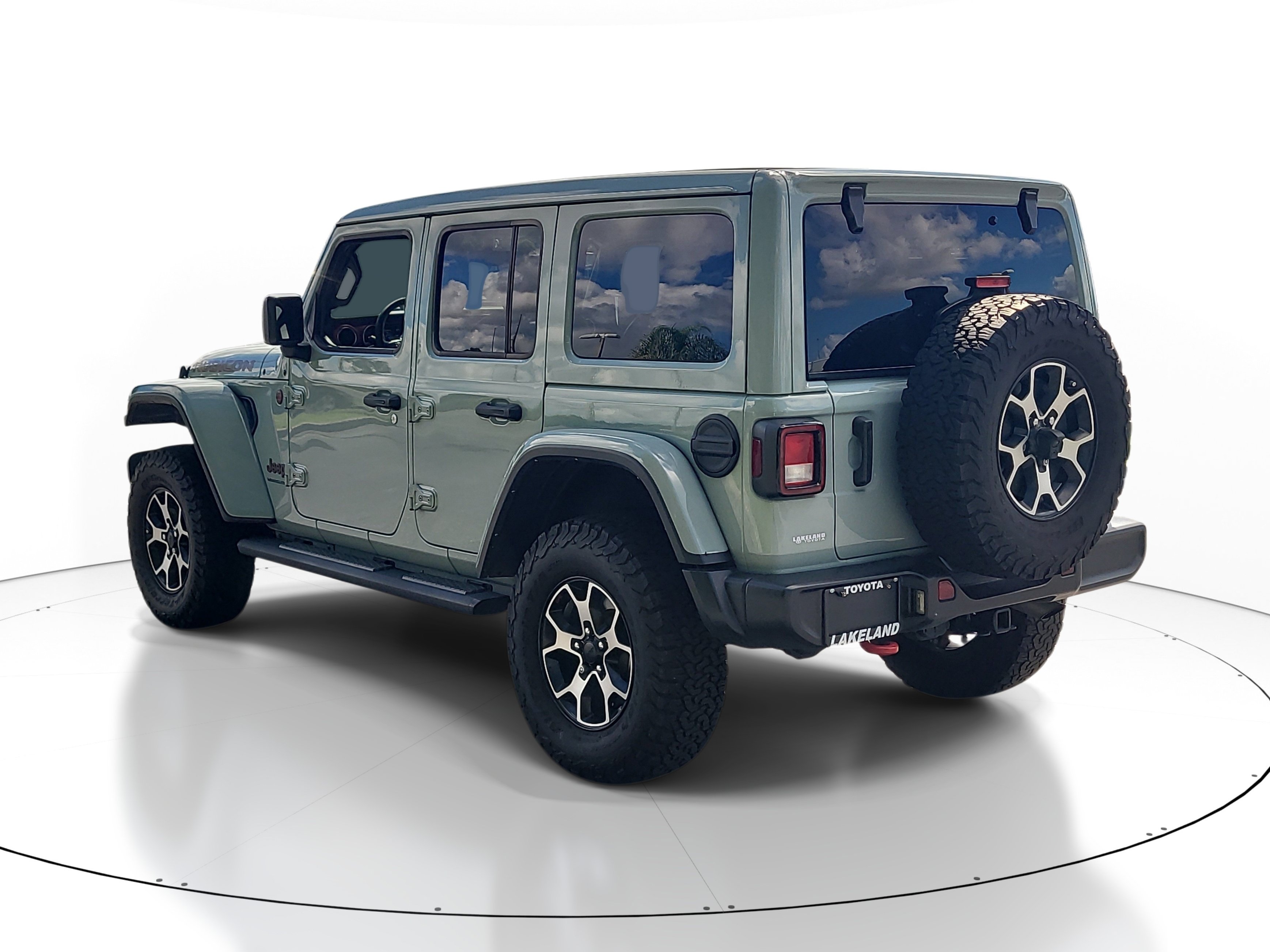 Used 2023 Jeep Wrangler Unlimited Rubicon AWD/4WD image 5
