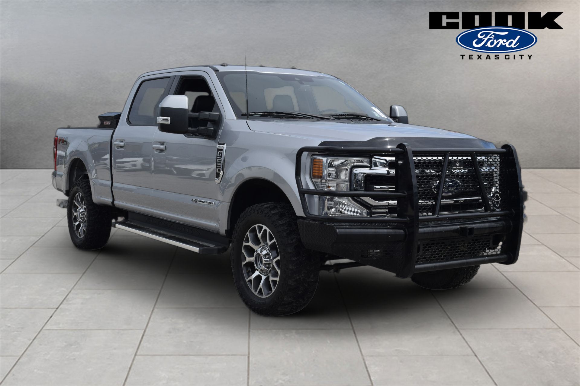Used 2022 Ford F250 Lariat w/ Lariat Value Package AWD/4WD image 2