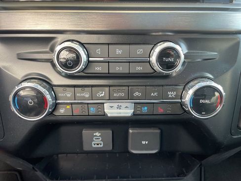 Used 2024 Ford F350 Lariat w/ Camper Package image 15