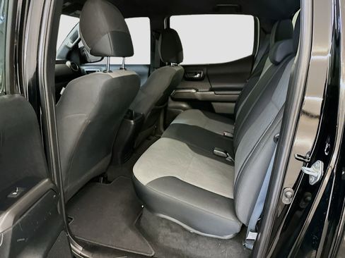 Used 2023 Toyota Tacoma TRD Off-Road w/ Technology Package image 29