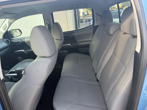 Used 2019 Toyota Tacoma SR5 RWD image 10