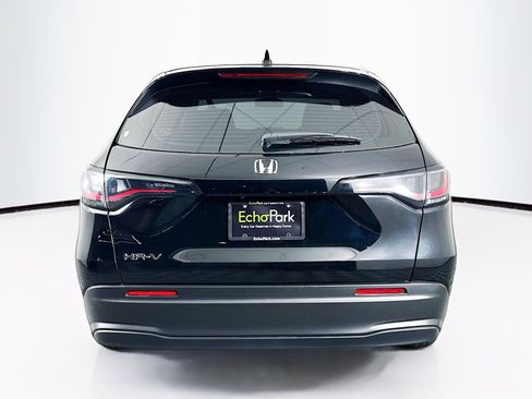 Used 2023 Honda HR-V LX image 7