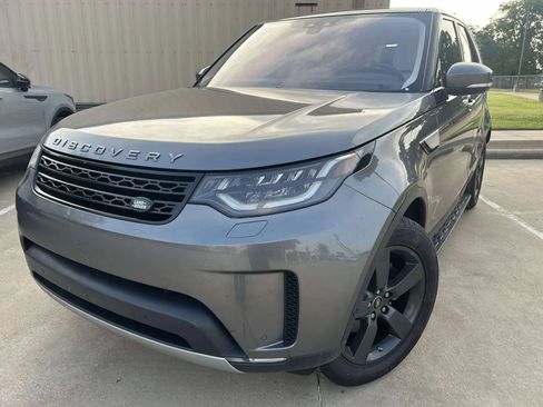 Used 2017 Land Rover Discovery HSE image 2