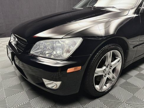 Used 2003 Lexus IS 300 RWD image 10