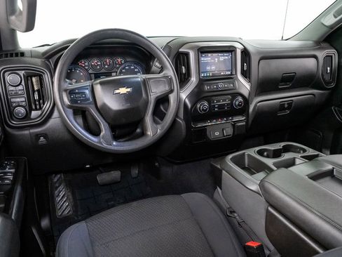 Used 2020 Chevrolet Silverado 1500 Custom w/ Custom Value Package image 8